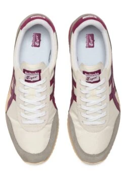 Onitsuka Tiger New York - Sneakers Laag - Cream Dried Berry -Onitsuka Tiger 5cdb7e6ff96d4083b6b04f01f45c26d8