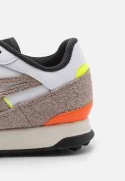 Onitsuka Tiger Tiger Horizonia - Sneakers Laag - White 11 Onitsuka Tiger Tiger Horizonia - Sneakers Laag - White -Onitsuka Tiger b63d02bb7f424716b0d15b4a00b41c7a